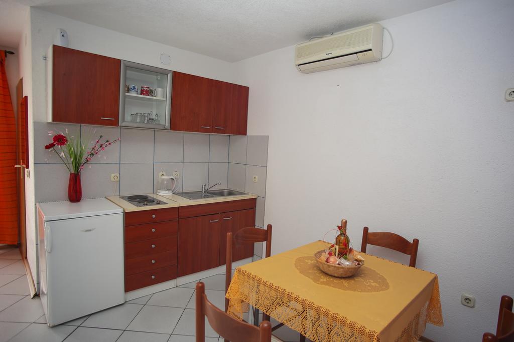 Apartments Marija Stari Grad  Kamer foto
