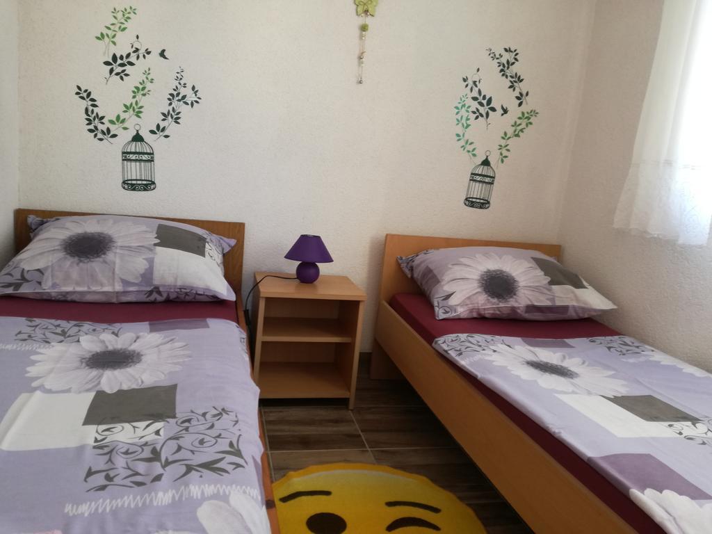 Apartments Marija Stari Grad  Buitenkant foto