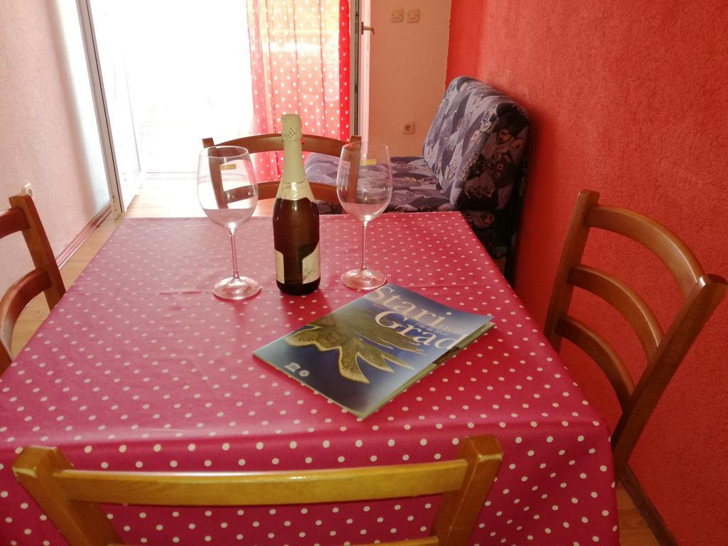 Apartments Marija Stari Grad  Buitenkant foto