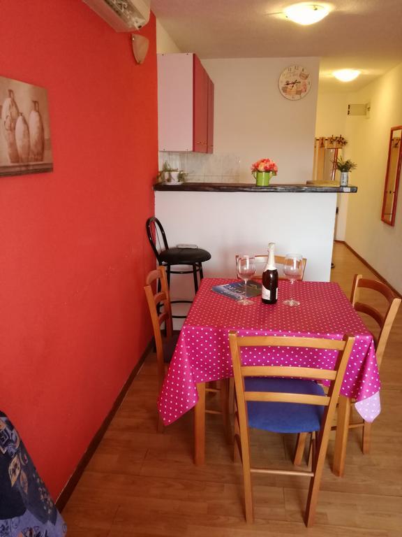 Apartments Marija Stari Grad  Buitenkant foto